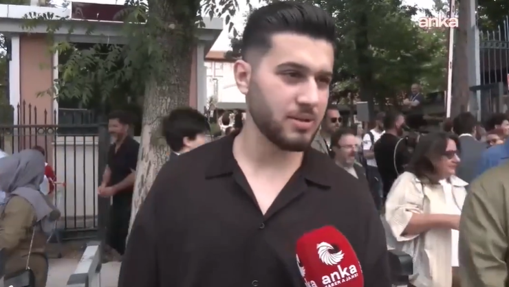 YKS Çıkışında İlginç İsyan: “Matematik Zordu Ama Bizi Asıl A Milli Takım Vurdu!”