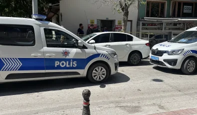 KONYA MERKEZDE ŞOK: UMUMİ TUVALETTE KORKUNÇ BULUŞ! 58 YAŞINDAKİ YAHYA BALBALOĞLU ÖLÜ BULUNDU!