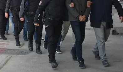 Konya Merkezli 24 İlde Dev Operasyon: Ehliyet Sınavında ‘Sesli’ Vurgun Yapan Şebekeye Darbe, 98 Gözaltı!
