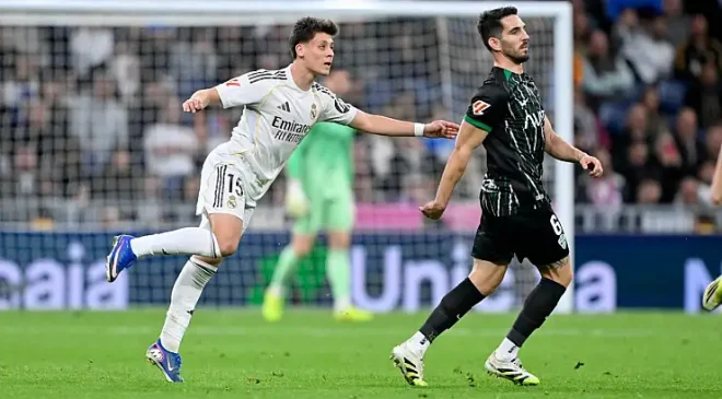 İSPANYA’DA ARDA GÜLER ÇILGINLIĞI: MİLLİ GURURUMUZUN 70 METREDEN ATTIĞI O AKILALMAZ GOL LALIGA’DA “YILIN GOLÜ” SEÇİLDİ!
