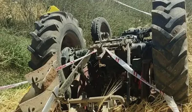 Akşehir’de Tarım Faciası: Yamaç Arazide Devrilen Traktörün Altında Kalan 76 Yaşındaki Sürücü Hayatını Kaybetti!