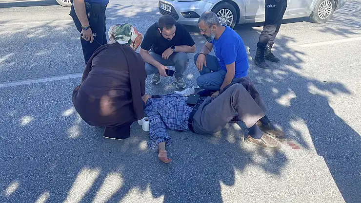Karatay’da Feci Kaza: Adana Çevre Yolu’nda Otomobilin Çarptığı Bisikletli Yaşlı Adam Ağır Yaralandı!