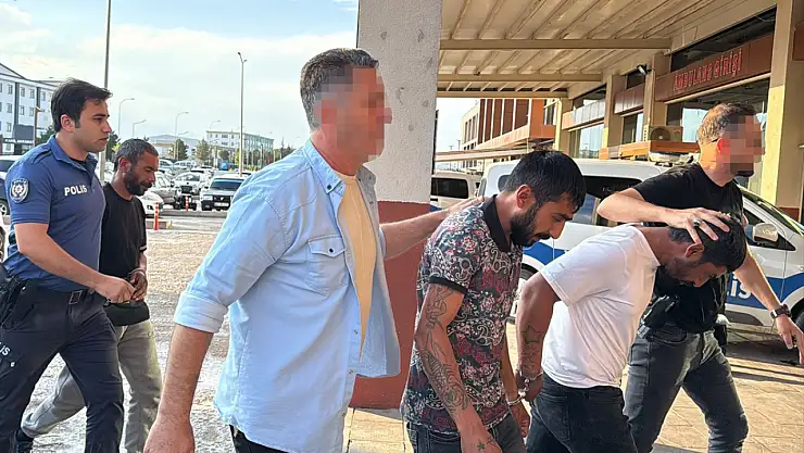 KONYA’DA ZEHİR TACİRLERİNE DEV OPERASYON! 2 ŞÜPHELİ TUTUKLANARAK DEMİRHAPİS ARKASINA GÖNDERİLDİ!