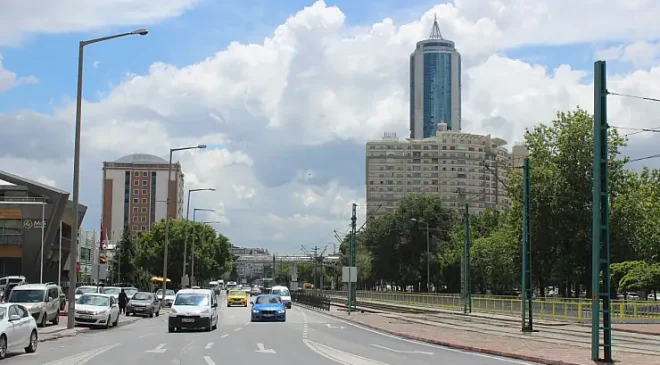 Meteoroloji’den Konya’ya Sıcak Hava Uyarısı: Dereceler Kademeli Olarak Yükseliyor!