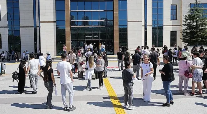 Konya Valiliğinden YKS Öncesi Vatandaşlara Kritik Uyarı: “Öğrencilerin Geleceği İçin Sessizlik ve Trafikte Öncelik!”