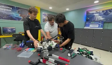 Konyalı Öğrencilerden Büyük Mühendislik Başarısı: “Kapsül k-tek BATUR” Su Altı Robotuyla Türkiye Birincisi Oldular!