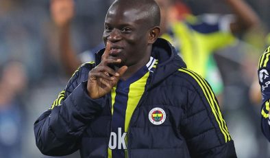 DÜNYA KUPASI ÖNCESİ MBAPPE’DEN FENERBAHÇELİ KANTE’YE ÖVGÜ YAĞMURU: “64 YAŞINDA BİLE SAHADA KOŞMAYA DEVAM EDEBİLİR!”