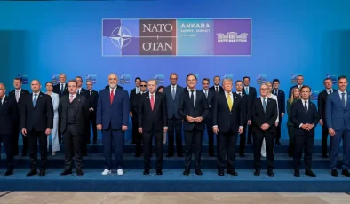 PERDE ARKASINDAKİ PAZARLIKLAR VE NATO’NUN HİZMETİNDEKİ SİYASET: KİMİN ASKERLİĞİNİ YAPIYORUZ?