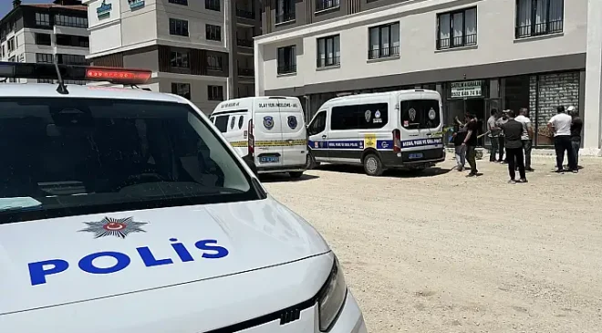 Emlakçıyı İş Yerinde Kurşun Yağmuruna Tuttu!