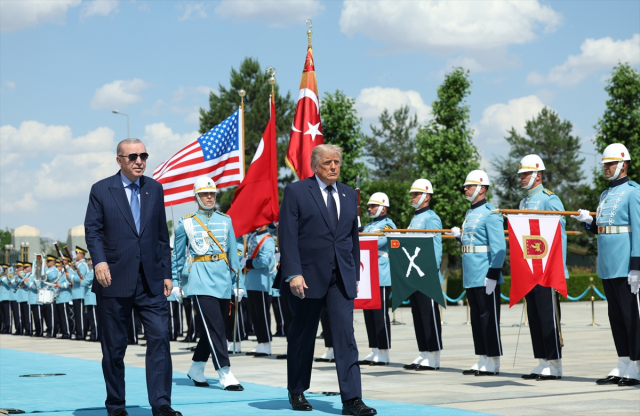 Dünyanın Hayran Kaldığı Karşılama! Trump İçin Külliye’de “A+ Tipi” Tarihi Protokol Devreye Girdi