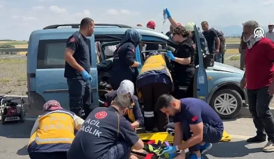 Seydişehir Yolunda Can Pazarı: Hafif Ticari Araç ile Otomobil Çarpıştı, 1’i Ağır 5 Yaralı!