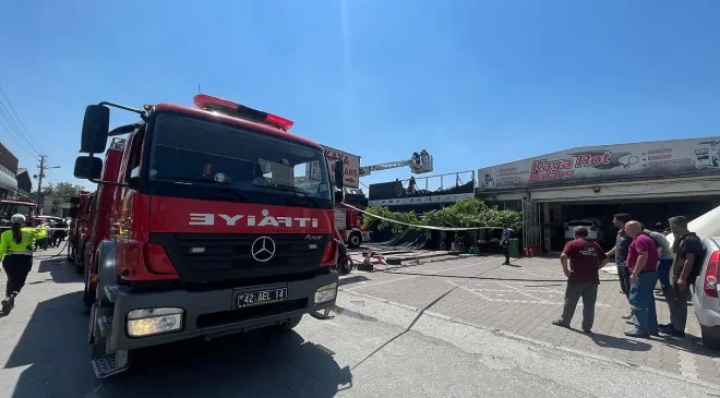 Konya’da Sanayi Sitesinde Hareketli Anlar: İş Yerinde Çıkan Yangın Paniğe Yol Açtı