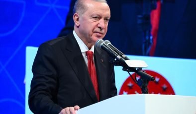 Siyasi Kulisleri Sallayan İddia: İstanbul’da 3 Belediye Yöneticisi AK Parti’ye Geçiyor!