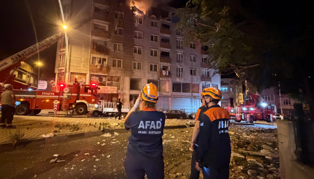 Çorlu’da Apartmanda Korkutan Patlama: 6. Kattan Düşen 1 Kişi Hayatını Kaybetti!