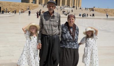 34 Yıl Sonra Evlat Sahibi Olan Çiftten Anlamlı Anıtkabir Ziyareti!