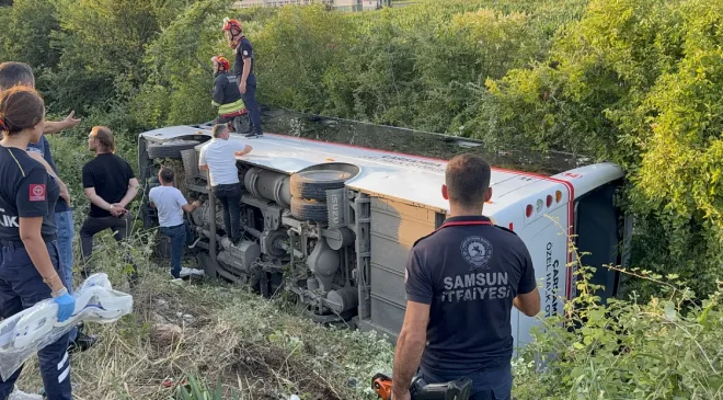 Samsun’da Halk Otobüsü Devrildi: 21 Kişi Yaralandı!