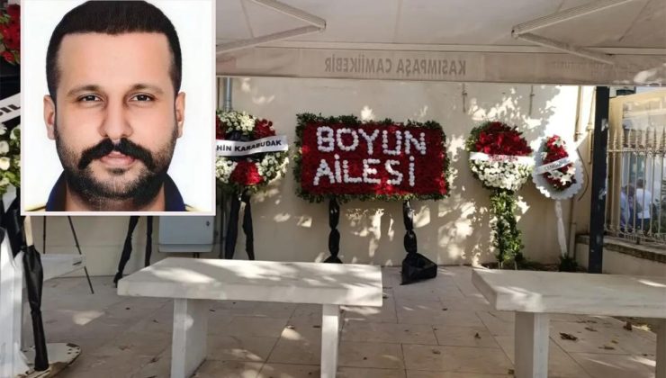 Çete Liderinin Annesinin Cenazesine Çelenk Yağdı: Yeraltı Dünyasını Bir Araya Getiren Tören!