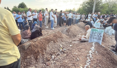Diyarbakır’da Yürek Yakan Manzara: 5 Kardeş ve 2 Yeğen Yan Yana Toprağa Verildi!