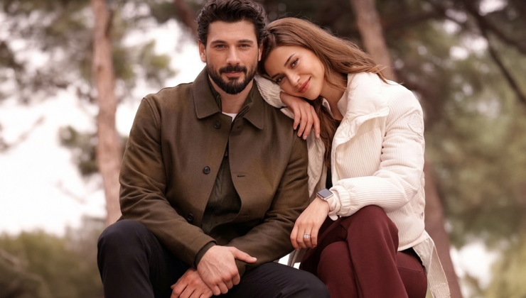 El Ele Yakalanmışlardı! Ünlü Çiftten Romantik Hamle Geldi