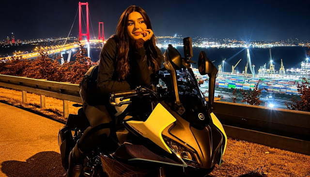 Genç Sosyal Medya Fenomeninin Motosiklet Tutkusu Sonunu Getirdi