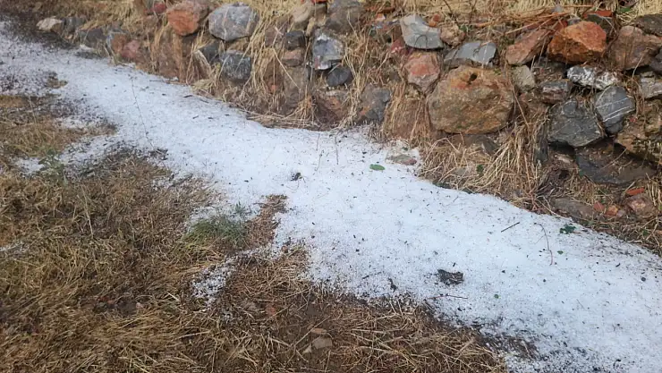 Konya’da Sağanak ve Dolu Hayatı Felç Etti! Altyapı Çöktü, Su Boruları Gün Yüzüne Çıktı