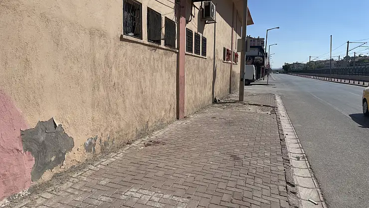 Konya’da Sokak Ortasında Dehşet: Bıçaklanan 18 Yaşındaki Genç Yaşamını Yitirdi!