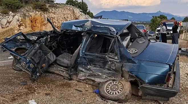 Konya’da Tır ile Otomobil Çarpıştı: 1 Ölü, 1’i Ağır 3 Yaralı!